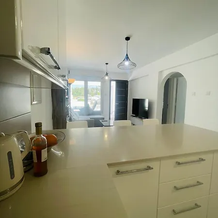 Appartement Sea Breeze - Oroklini