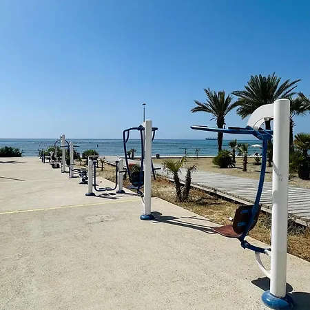 Apartment Sea Breeze -