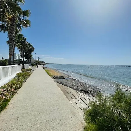 Apartment Sea Breeze - Voroklini